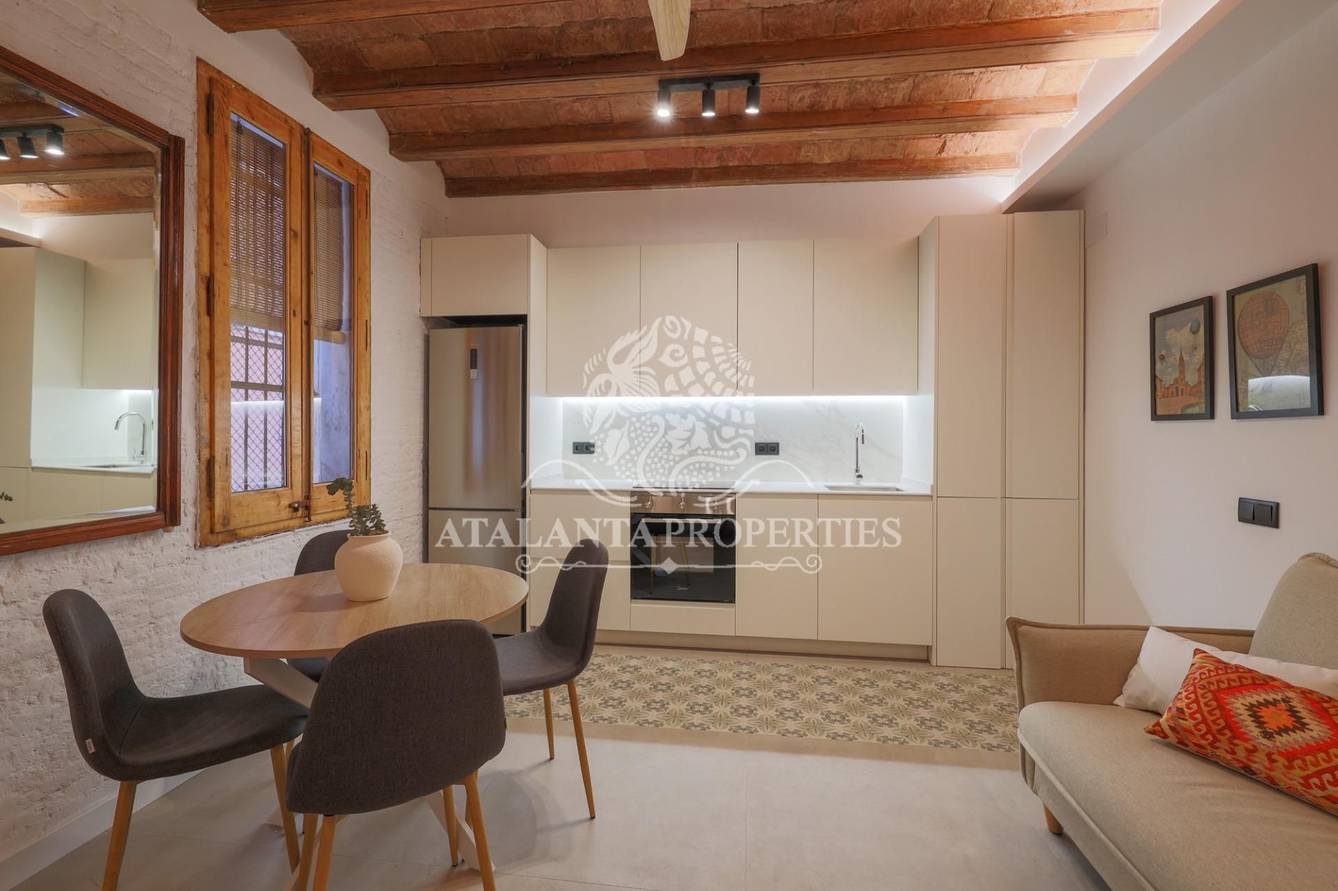 Kitchen of Planta baja for sale in  Barcelona Capital  with Furnished and Alarm