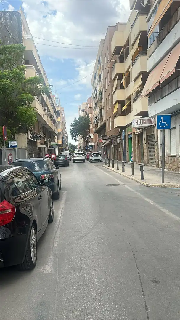 Apartament amb ascensor en venda a DEL MERCAT