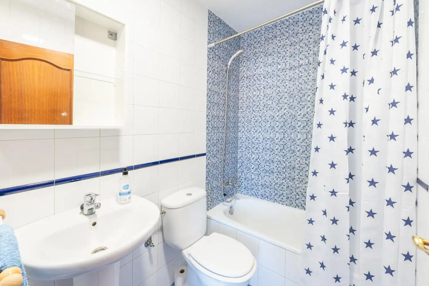 Wohnung zur Miete in Calle Fontán, Fontán