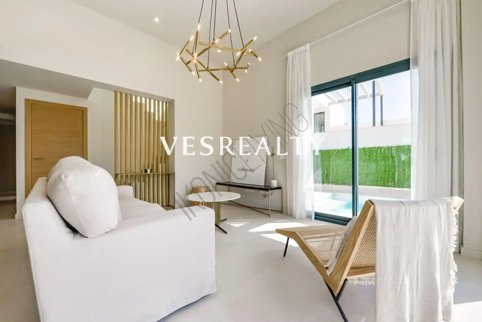 Chalet con piscina en venta en Golf Bahía, imagen 7