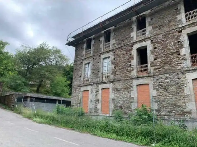 Außenansicht von Residential zum Verkauf in O Incio 
