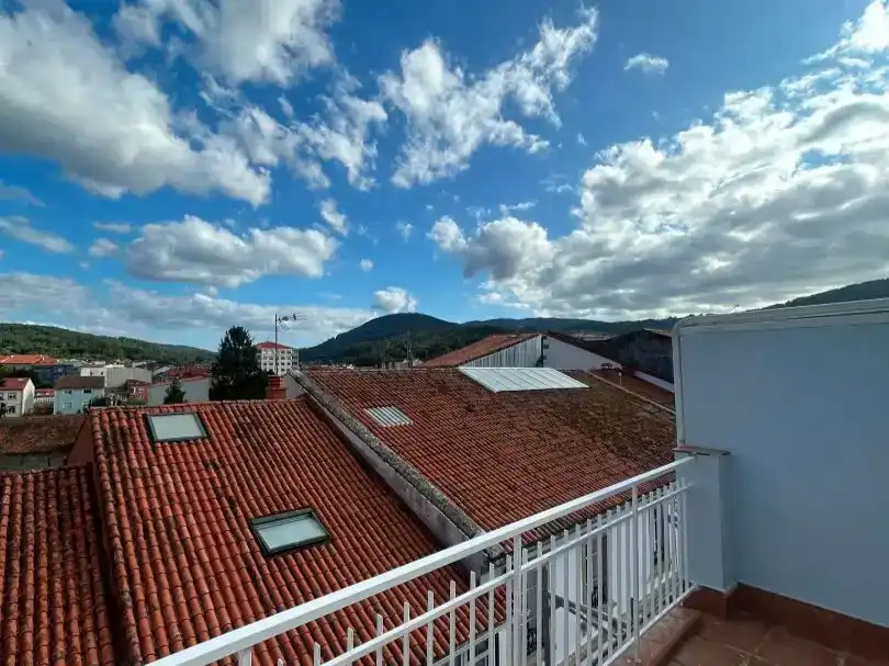 Exterior view of Flat for rent in Noia, A Coruña