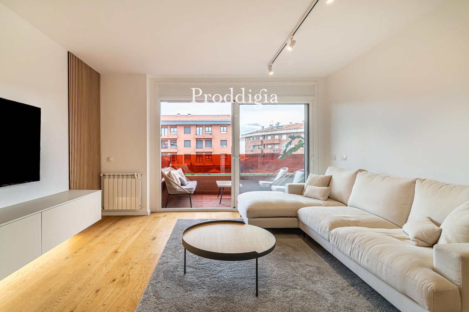 Living room of Flat for sale in Sant Quirze del Vallès  with Air Conditioner, Terrace and Swimming Pool