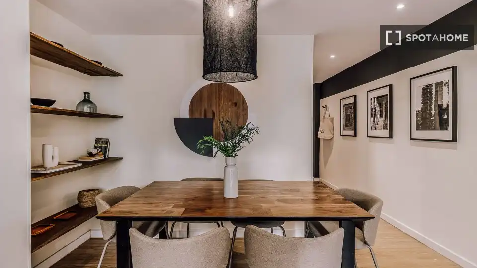 Dining room of Flat for rent in Madrid  with Air Conditioner, Heating and Furnished