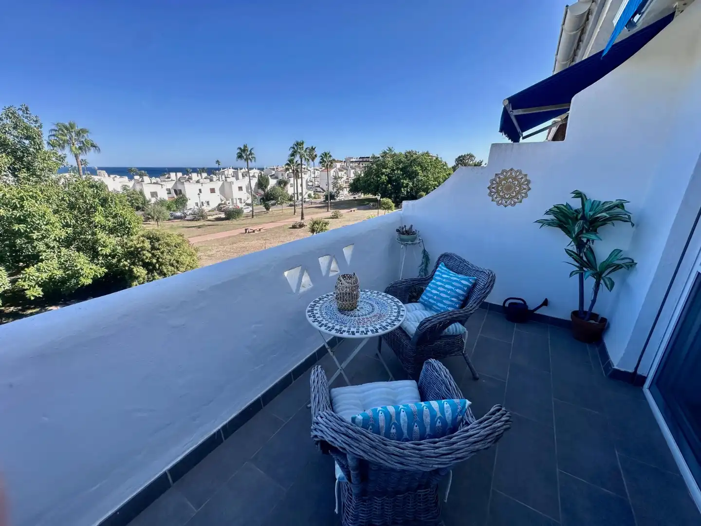 Terrassa de Casa o xalet en venda en Puerto de la Duquesa