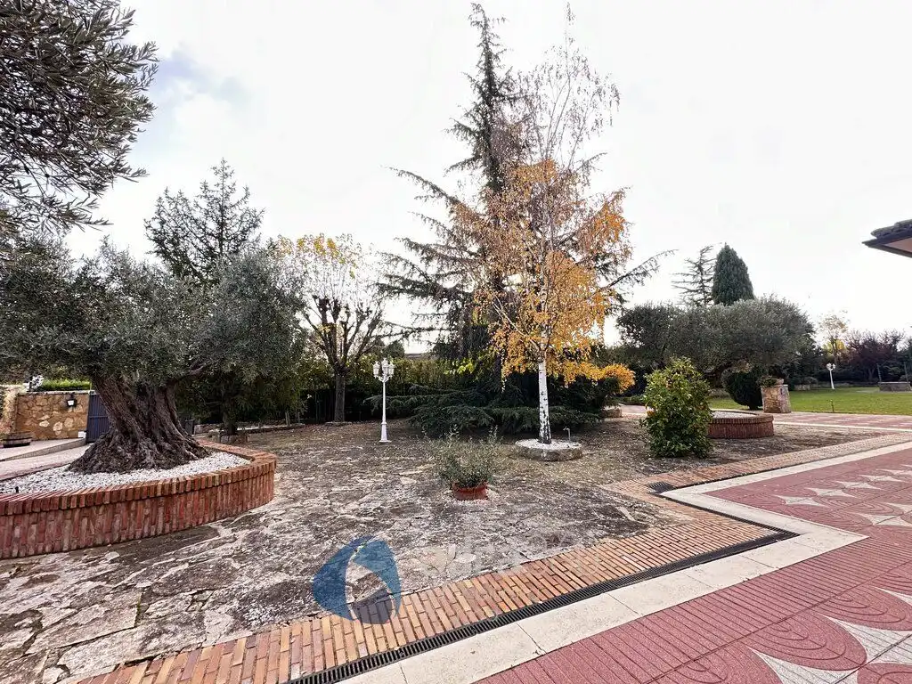 Garden of Houses for sale in Lardero  with Air Conditioner, Heating and Private garden