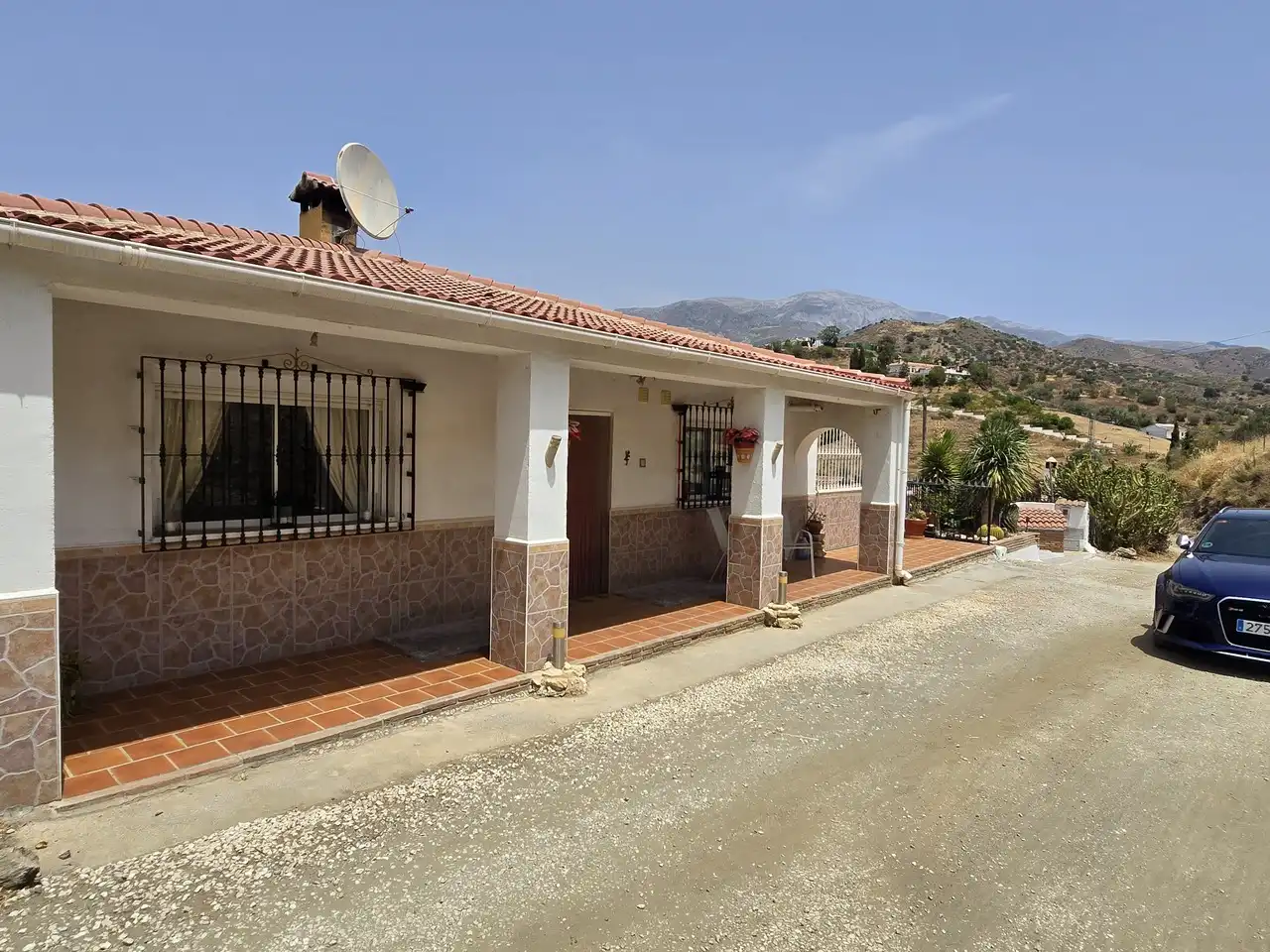 Vista exterior de Casa o chalet en venta en Canillas de Aceituno con Aire acondicionado y Terraza