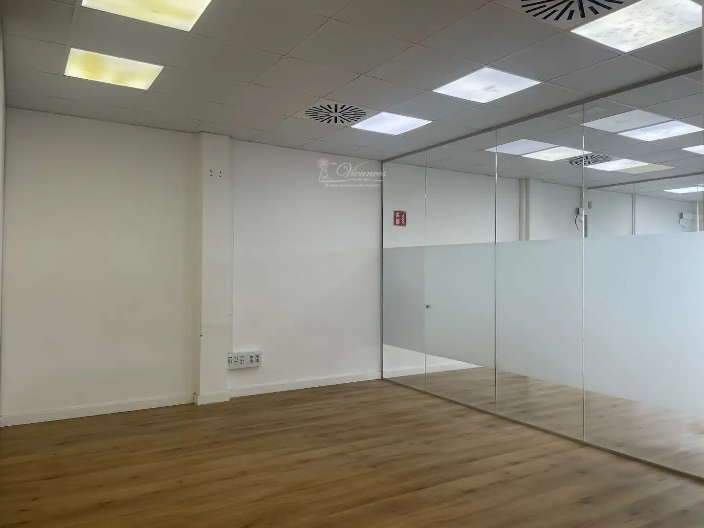 Büro zum Verkauf in Polígono Son Castelló, imagen 2
