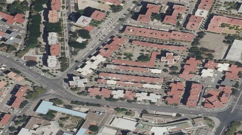 Foto 2 de Piso en venta en Doctores Gonzalez Meneses 3, El Torrejón - El Cerezo, Sevilla Capital