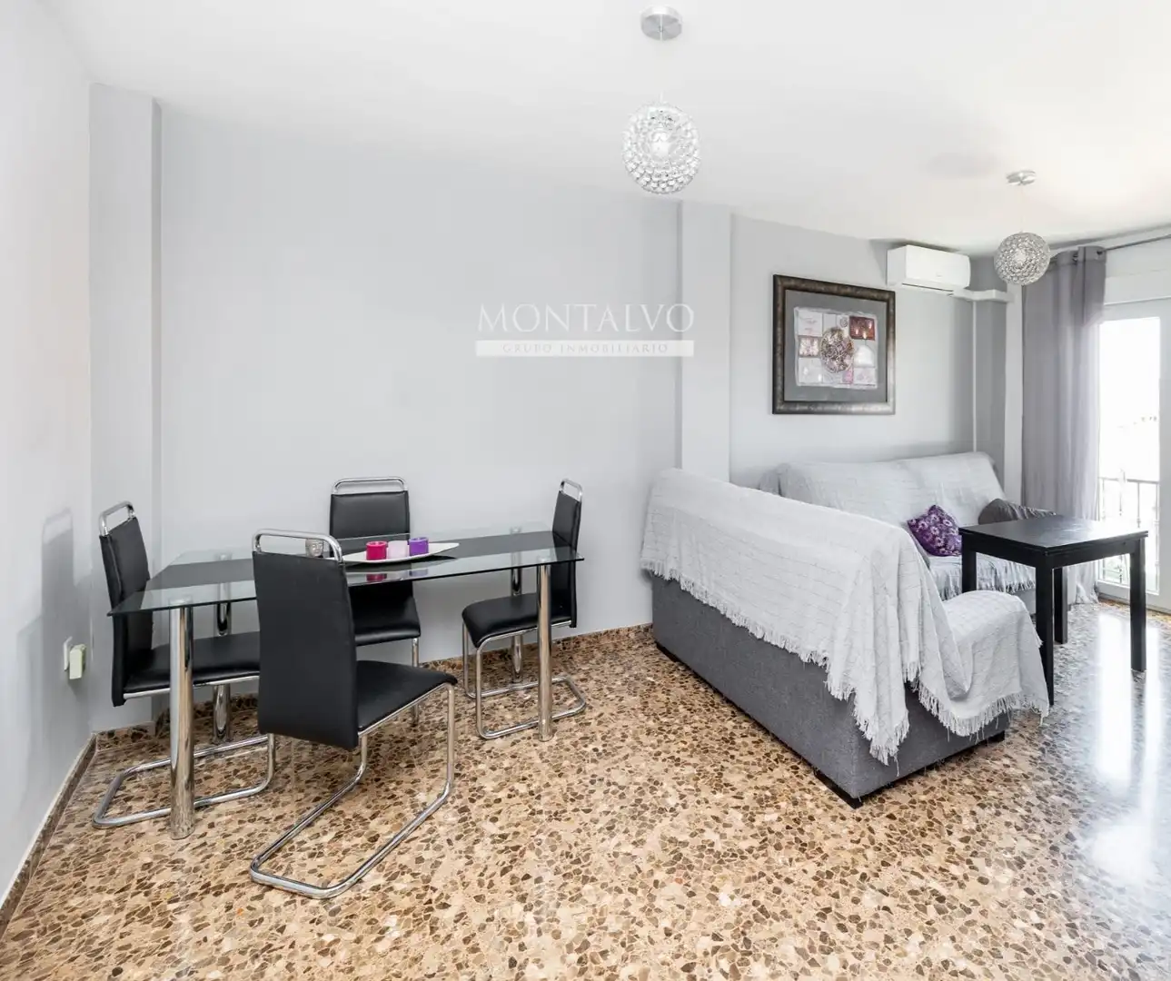 Schlafzimmer von Wohnung zum Verkauf in Maracena mit Klimaanlage und Heizung