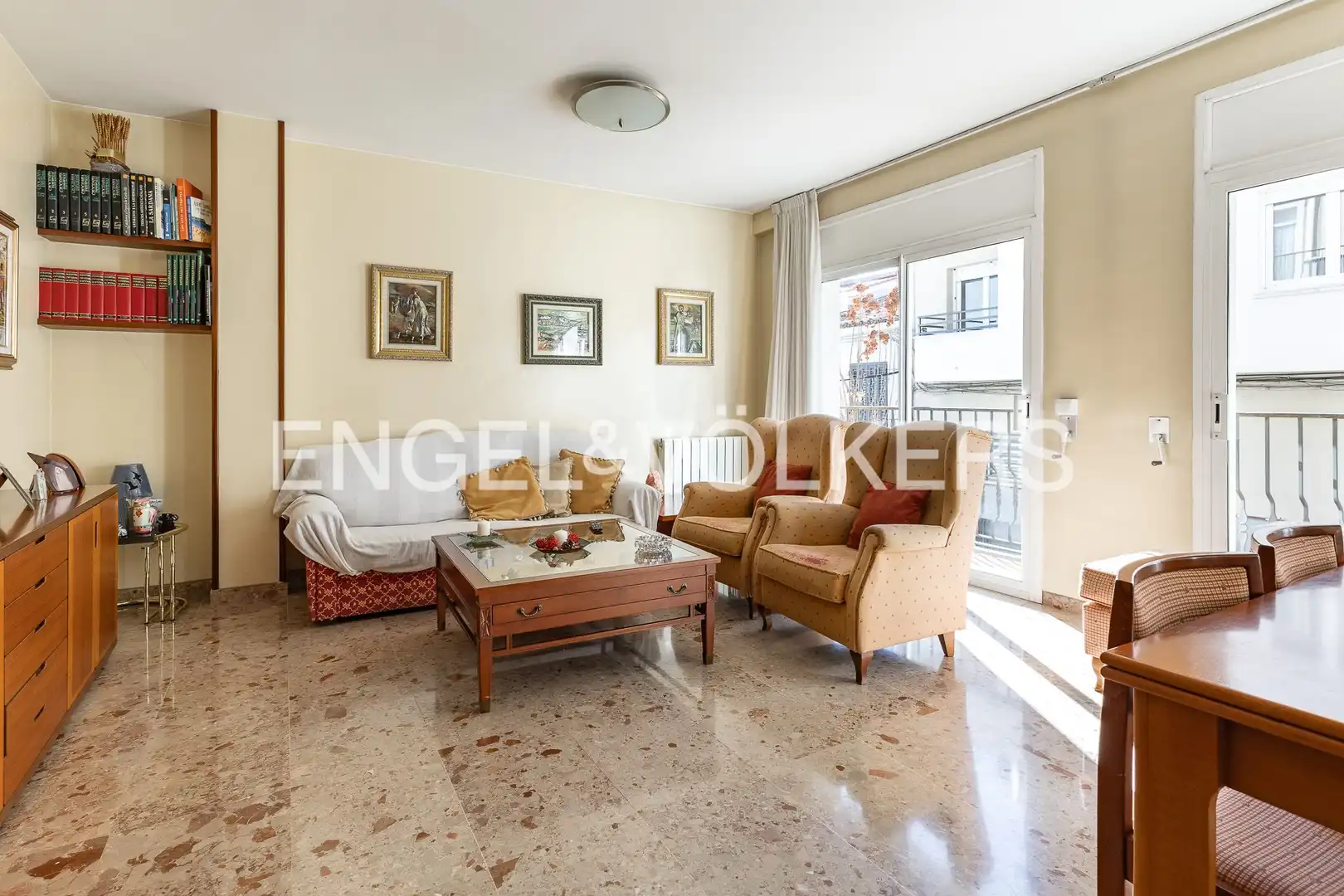 Sala de estar de Piso en venta en Terrassa con Aire acondicionado, Calefacción y Terraza