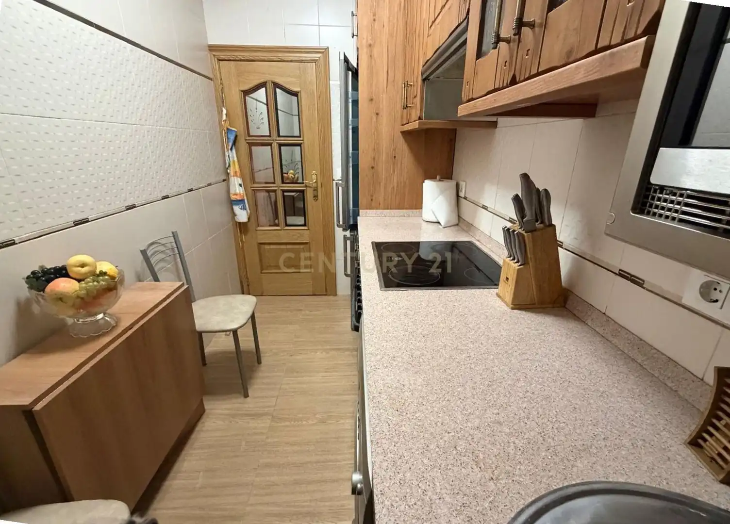 Cuina de Planta baixa en venda en Ciudad Rodrigo amb Traster, Rentadora i Microones