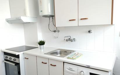 Kitchen of Flat to share in  Zaragoza Capital  with Balcony