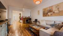 Living room of Flat for sale in  Barcelona Capital  with Air Conditioner, Heating and Parquet flooring