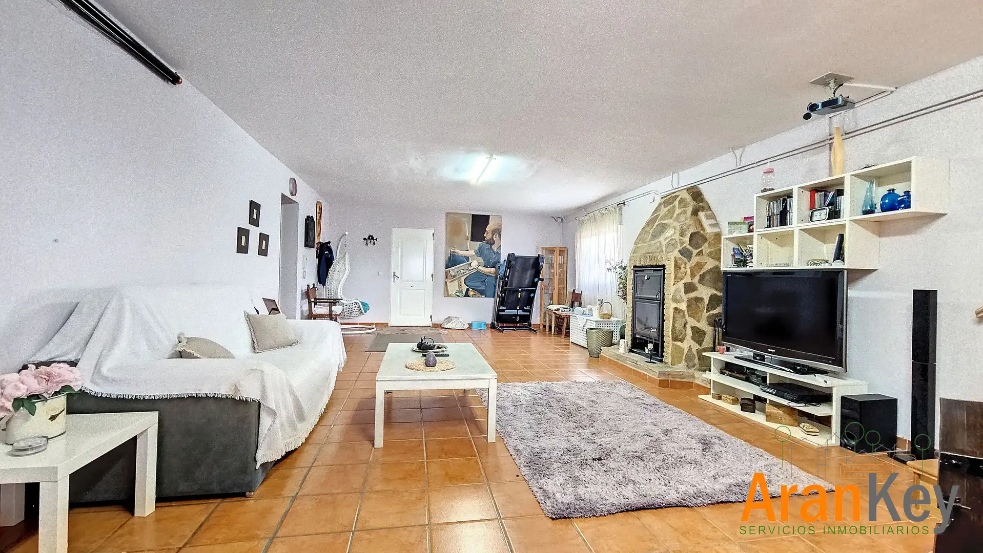 Sala d'estar de Casa o xalet en venda en Colmenar de Oreja amb Aire condicionat, Calefacció i Jardí privat