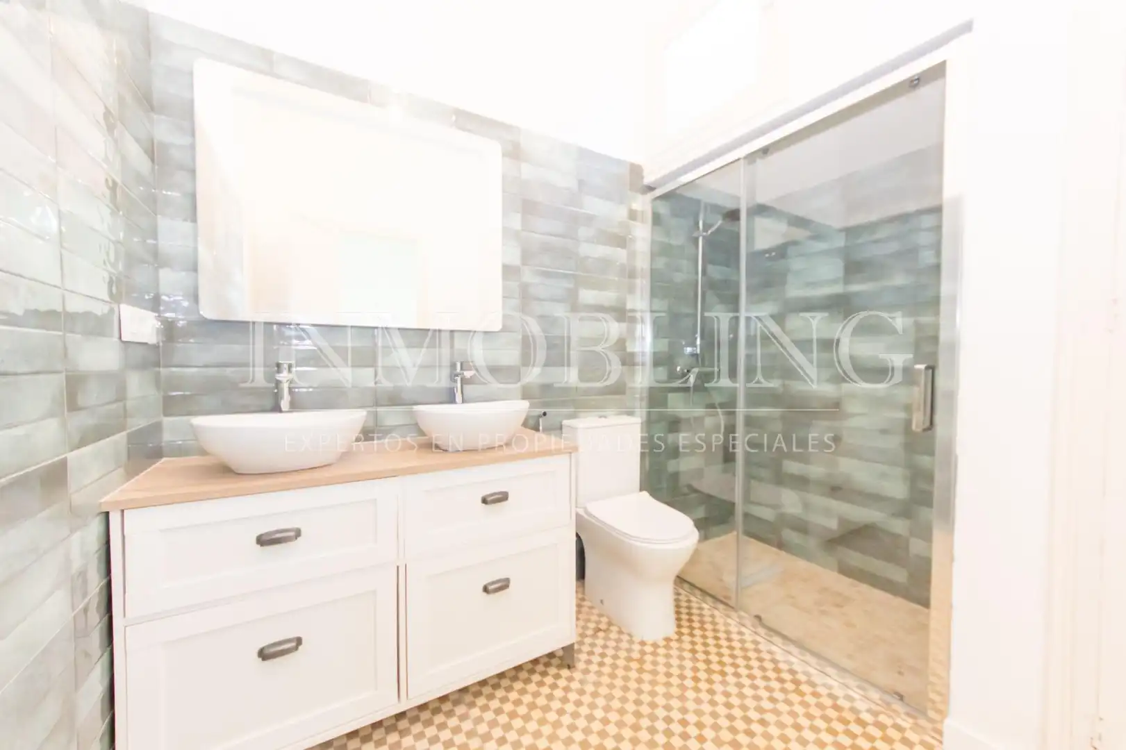 Baño de Casa o chalet de alquiler en Mataró con Jardín privado y Terraza