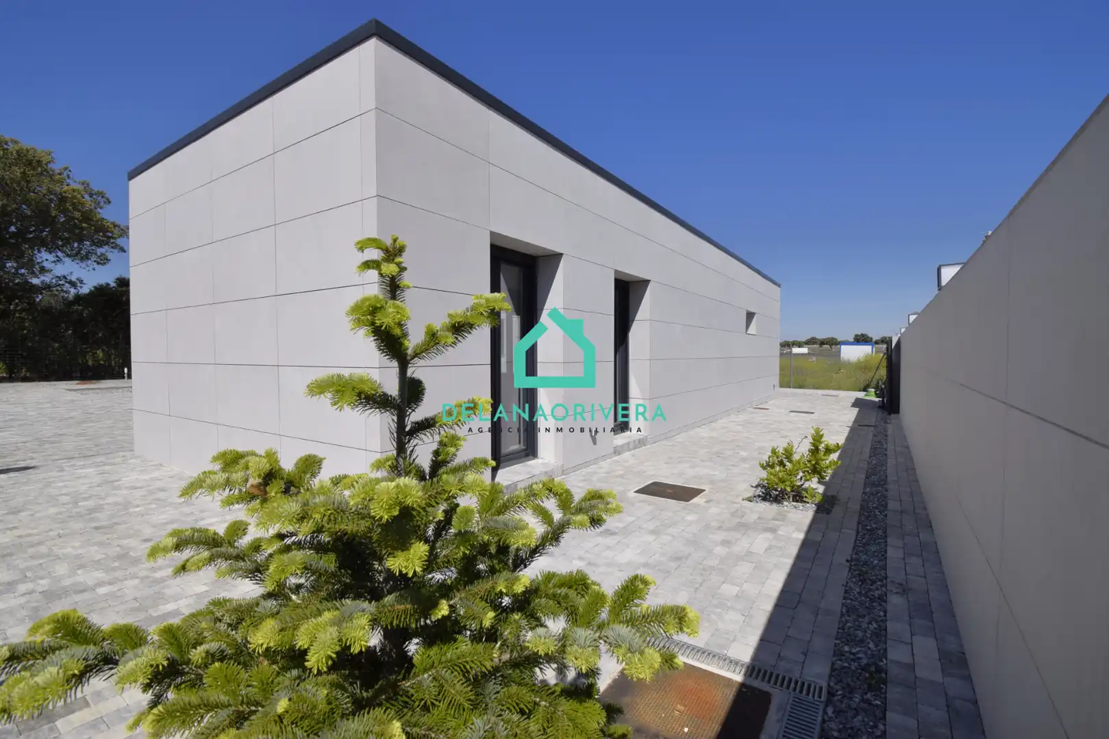 Exterior view of Houses for sale in Pozo de Guadalajara  with Heating, Private garden and Furnished