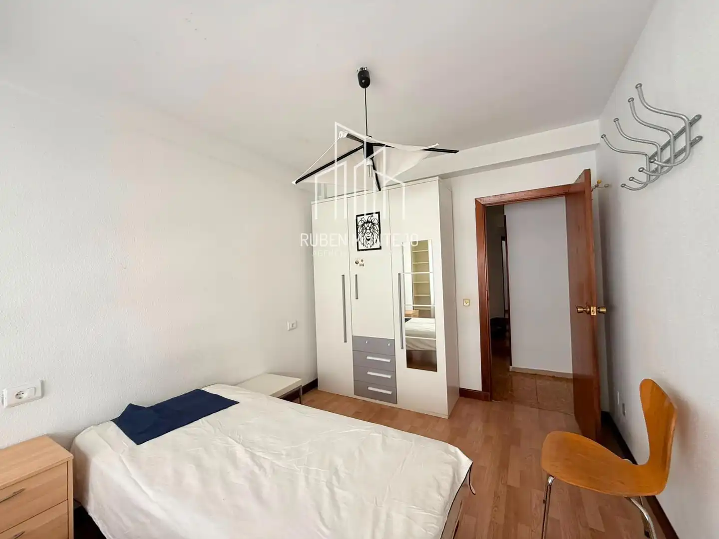 Schlafzimmer von Wohnung zur Miete in Salamanca mit Heizung, Terrasse und Möbliert
