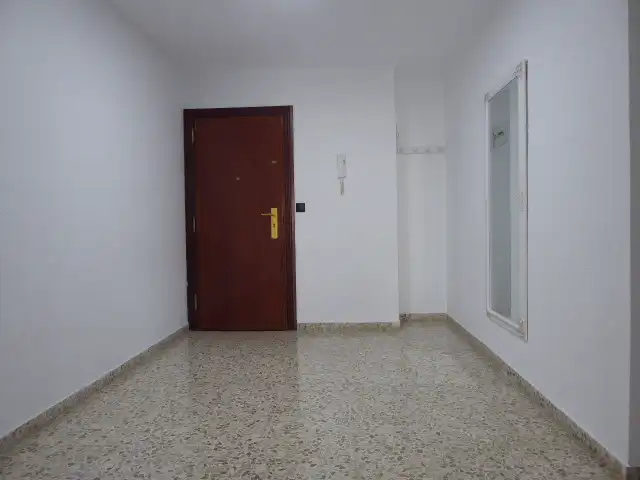 Pis de lloguer a Calle Eduardo de Palacios, 14, Los Guindos - Parque Mediterráneo - Santa Paula
