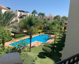 Jardí de Apartament de lloguer en San Javier amb Aire condicionat, Terrassa i Piscina