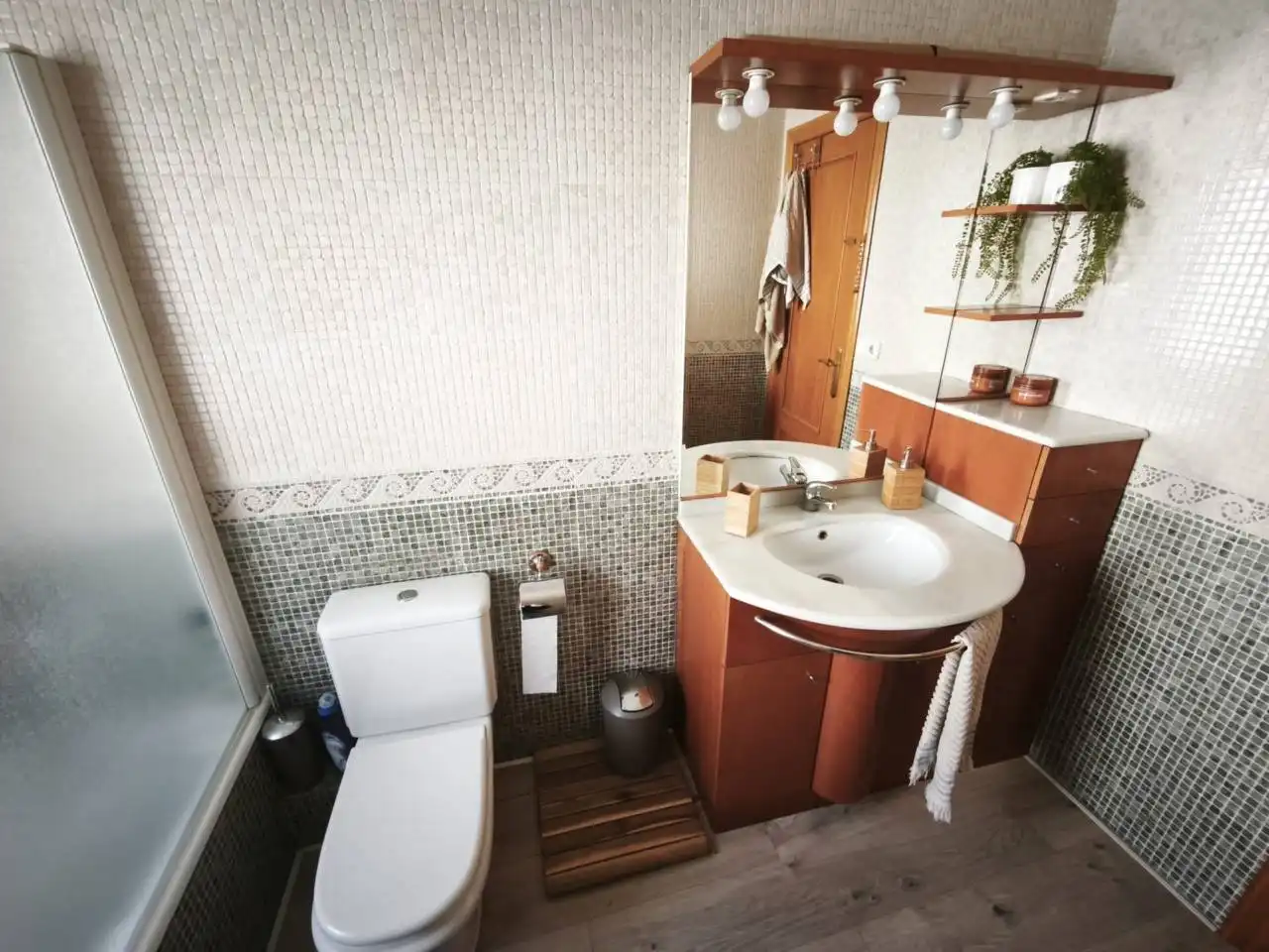Baño de Casa o chalet en venta en Santa Coloma de Gramenet con Aire acondicionado, Jardín privado y Parquet