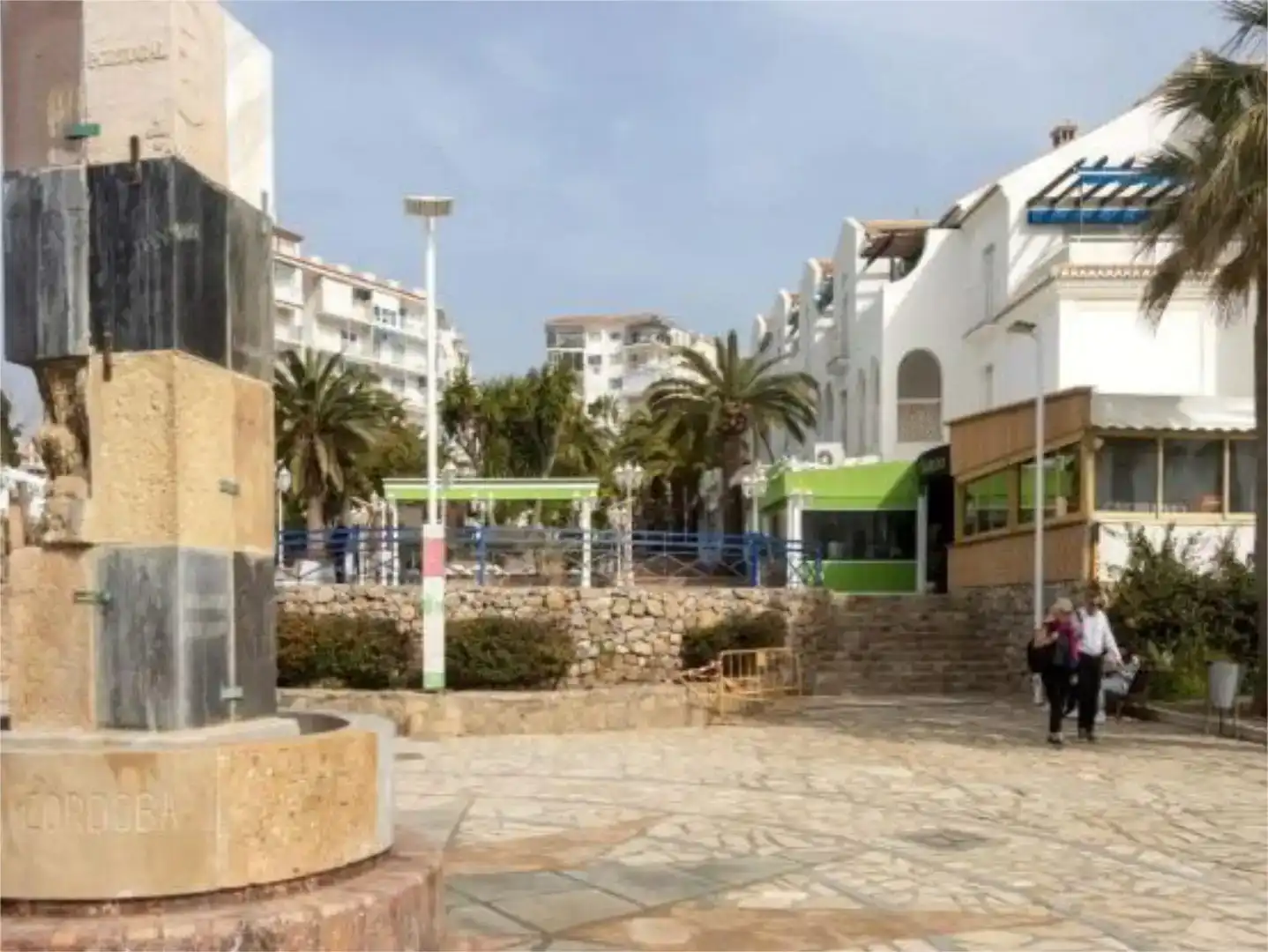 Vista exterior de Pis en venda en Nerja amb Piscina