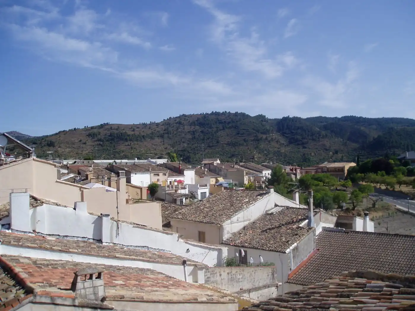 Vista exterior de Finca rústica en venda en Benasau amb Terrassa i Balcó