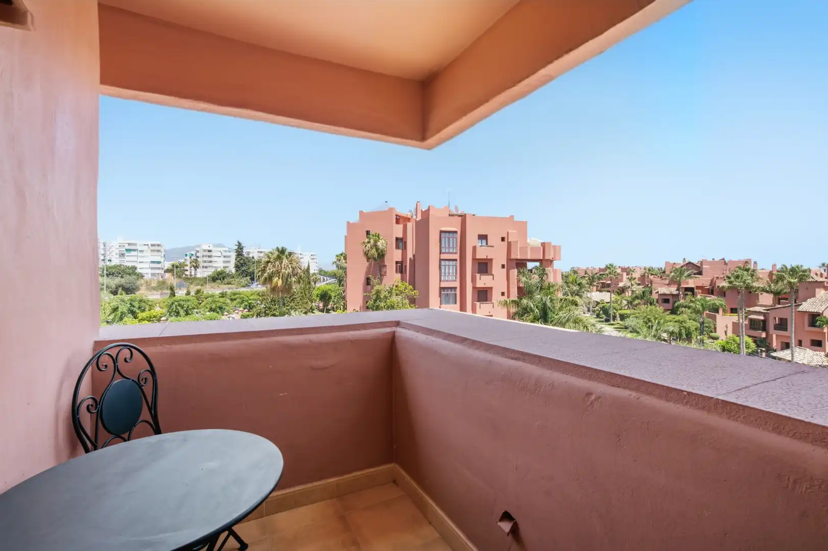 Terraza de Ático en venta en Estepona con Terraza, Piscina y Piscina comunitaria