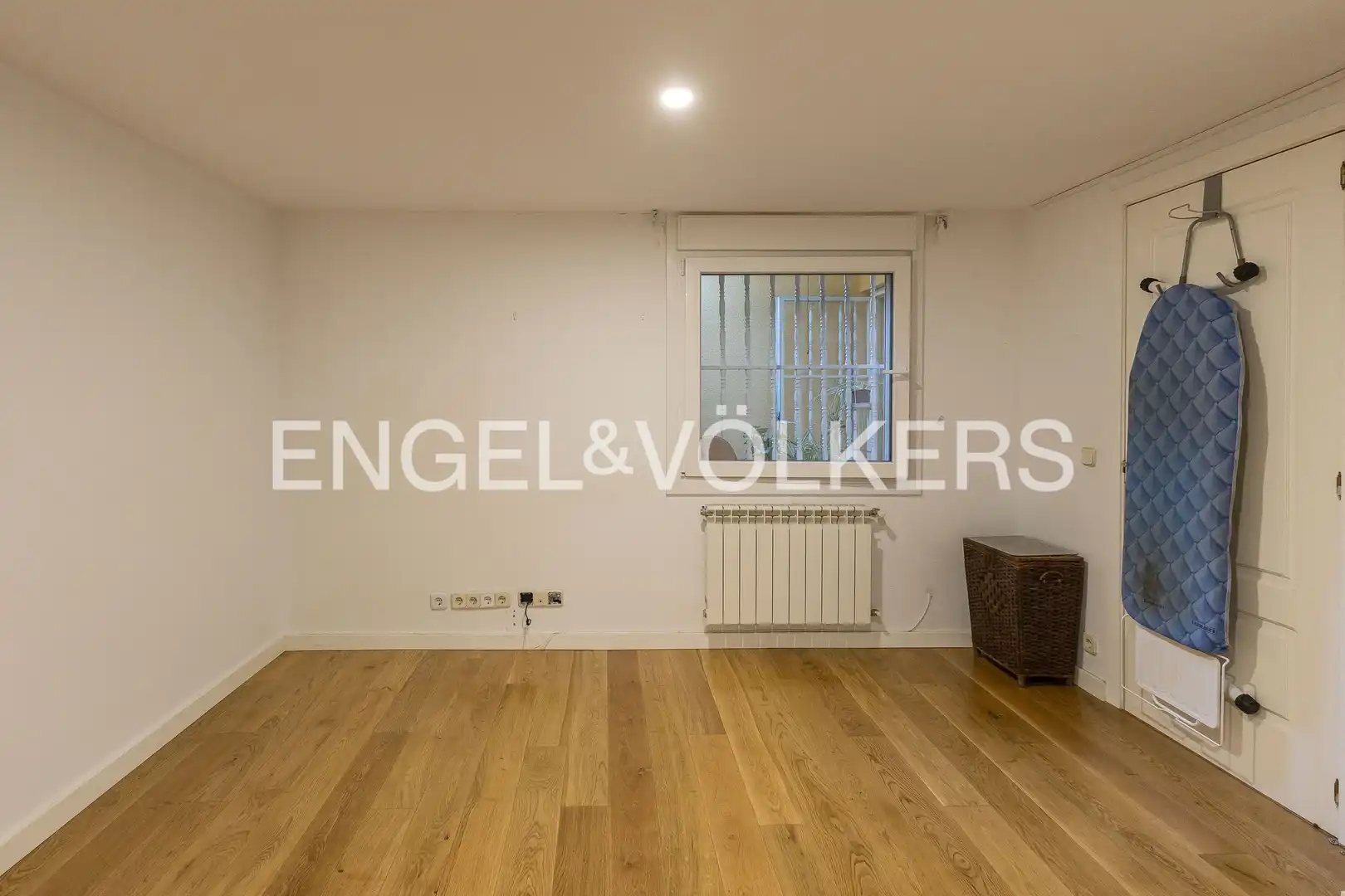 Haus oder Chalet zum Verkauf in Madrid mit Klimaanlage, Heizung und Privatgarten