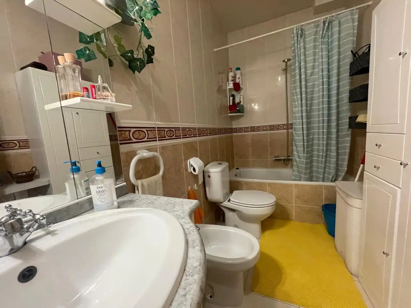 Baño de Apartamento en venta en Bernuy de Porreros con Balcón