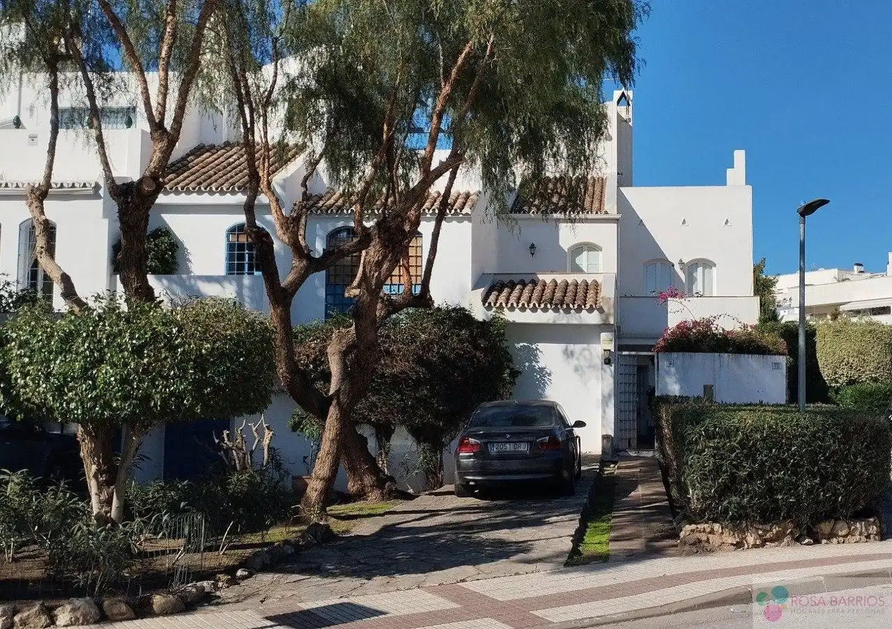 Adosado con piscina en venta en Nueva Andalucía, imagen 9