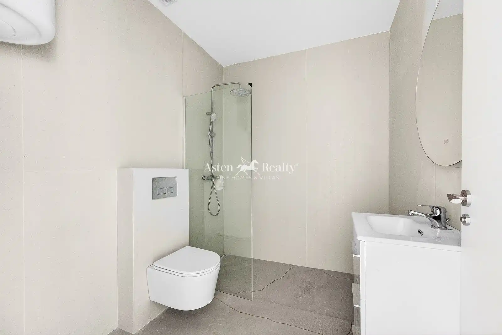 Bany de Apartament en venda en Adeje amb Terrassa, Piscina i Piscina comunitària