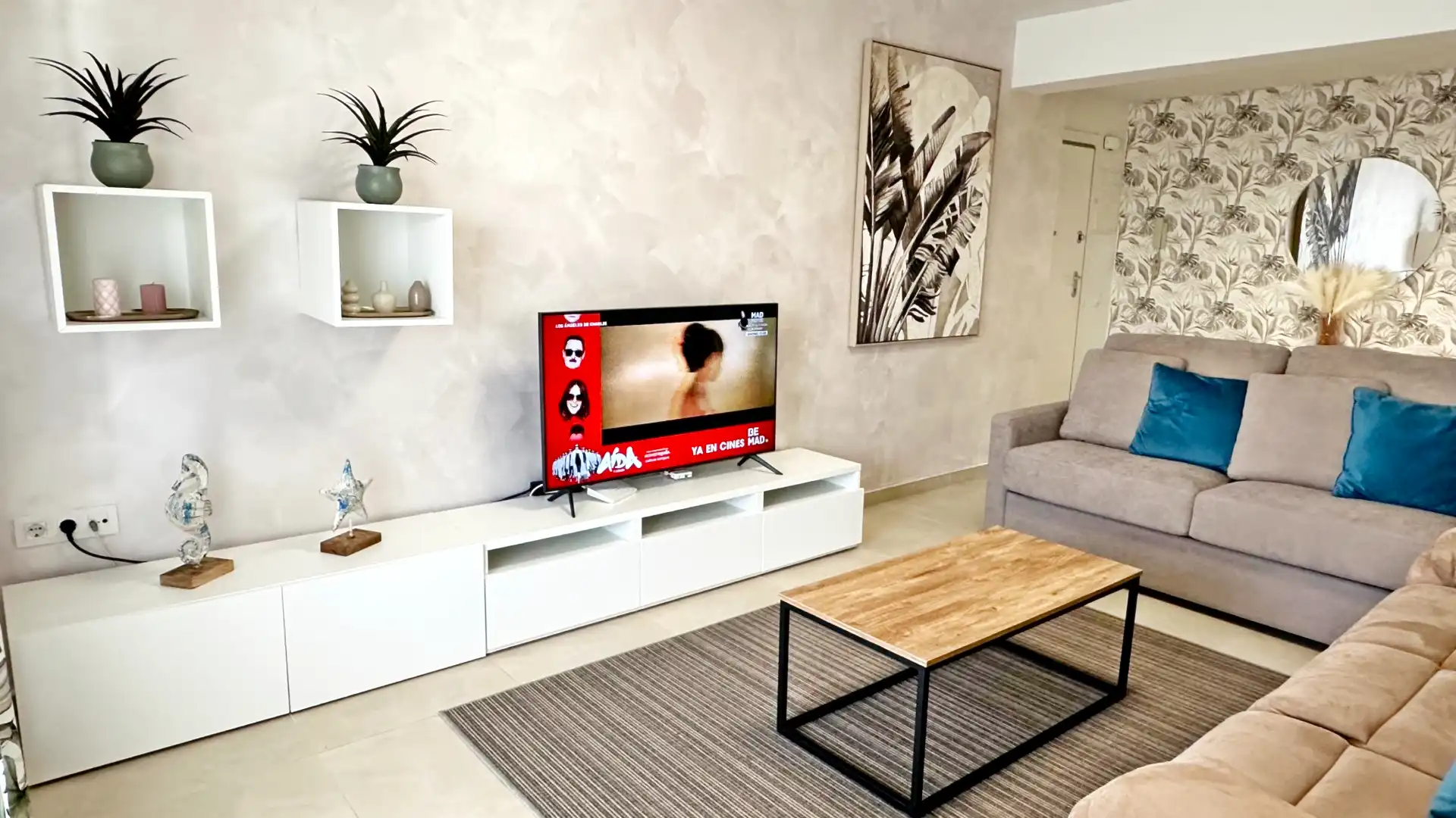 Sala d'estar de Apartament de lloguer en Gandia amb Aire condicionat, Calefacció i Moblat