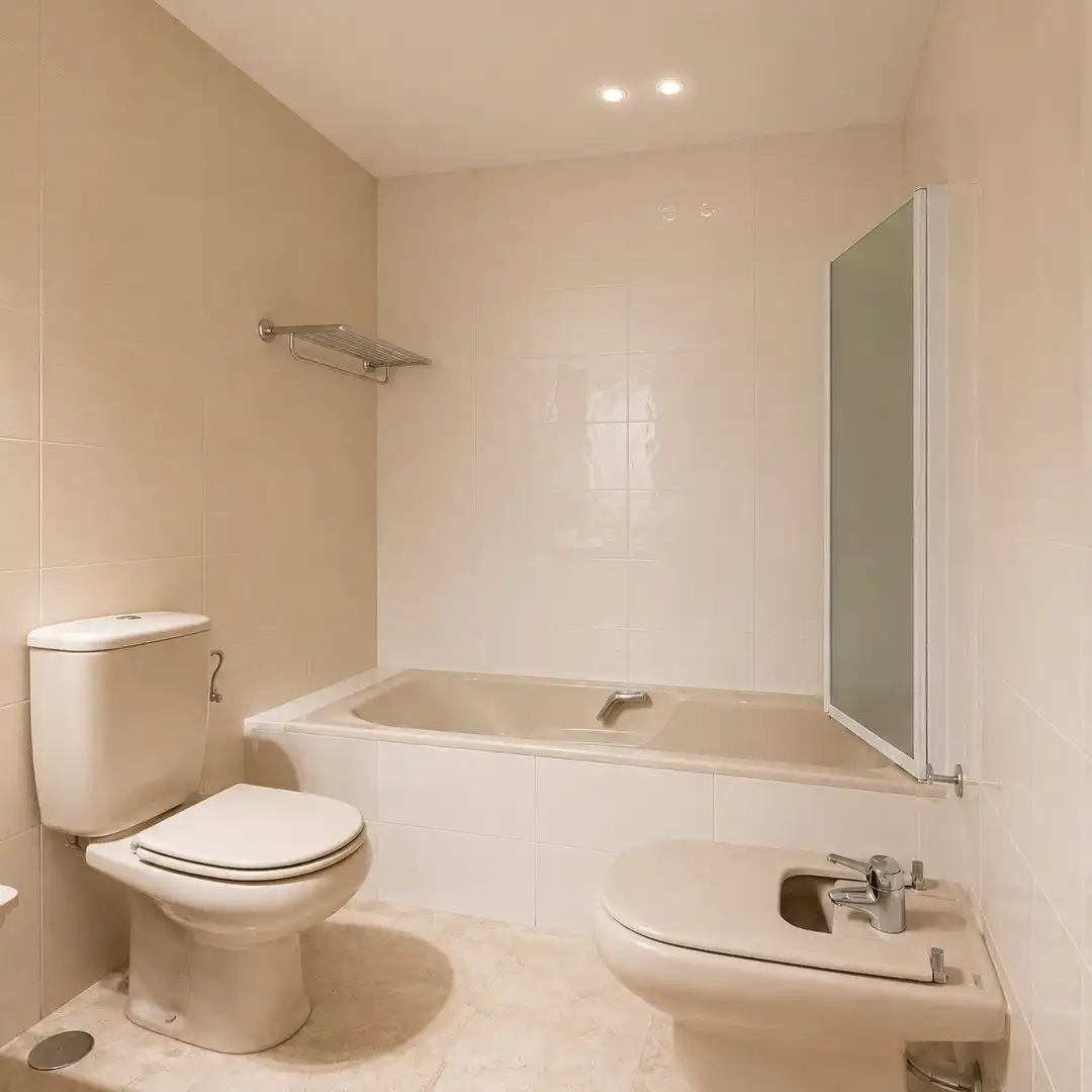 Baño de Piso en venta en  Palma de Mallorca con Aire acondicionado, Calefacción y Terraza