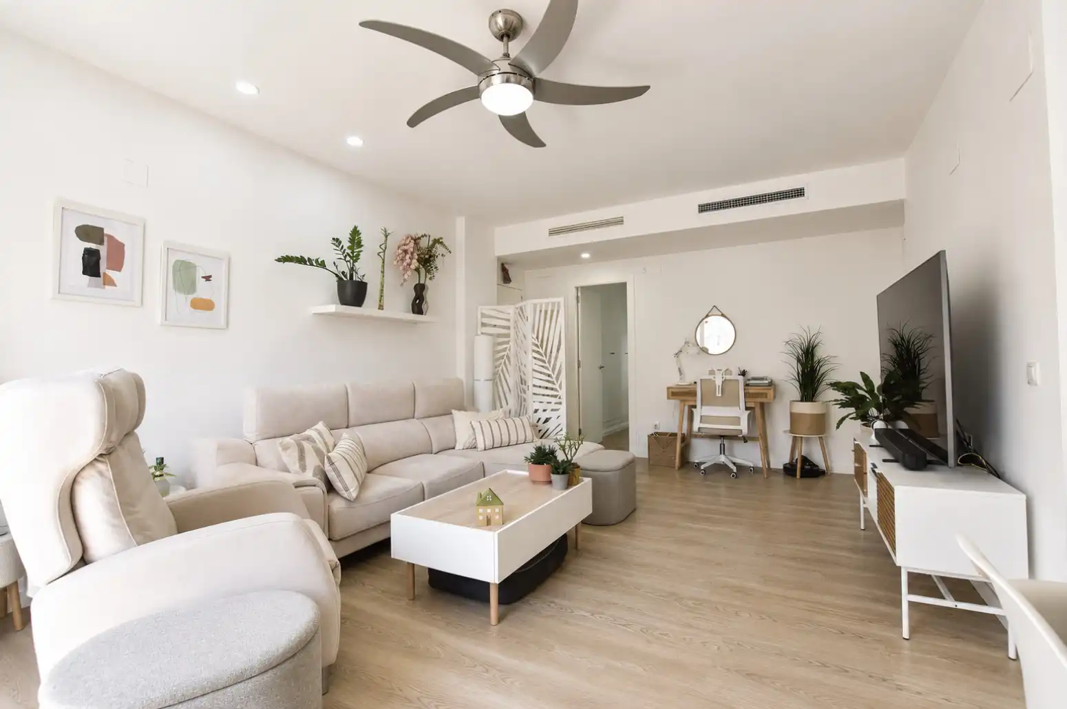 Living room of Flat for sale in Rafelbuñol / Rafelbunyol  with Heating, Furnished and Balcony