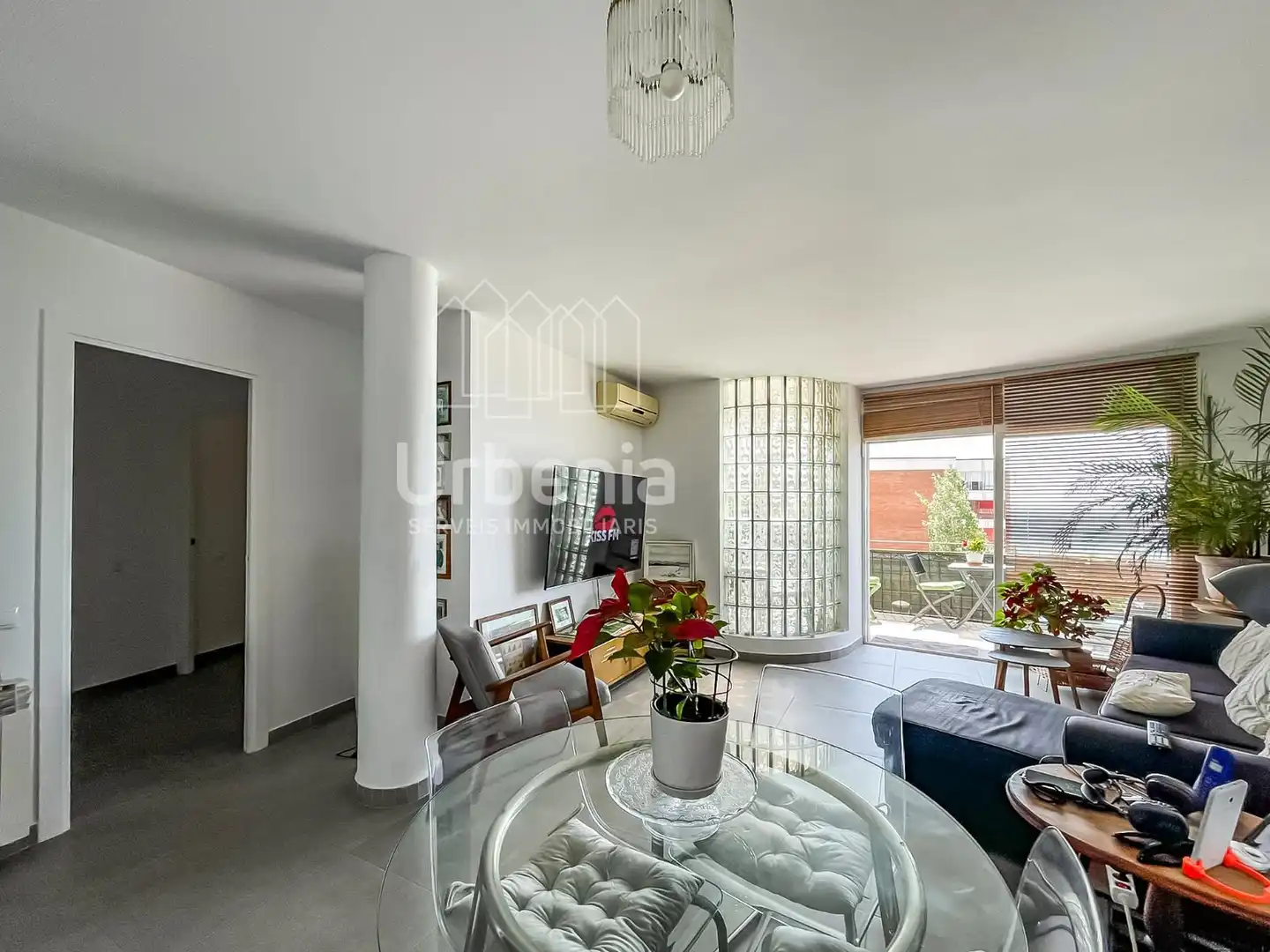 Sala de estar de Piso en venta en Sant Andreu de Llavaneres con Aire acondicionado, Calefacción y Jardín privado