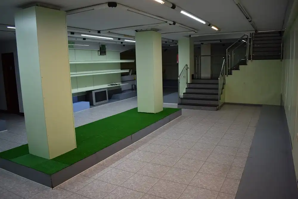 Local comercial en alquiler en N/A, imagen 9