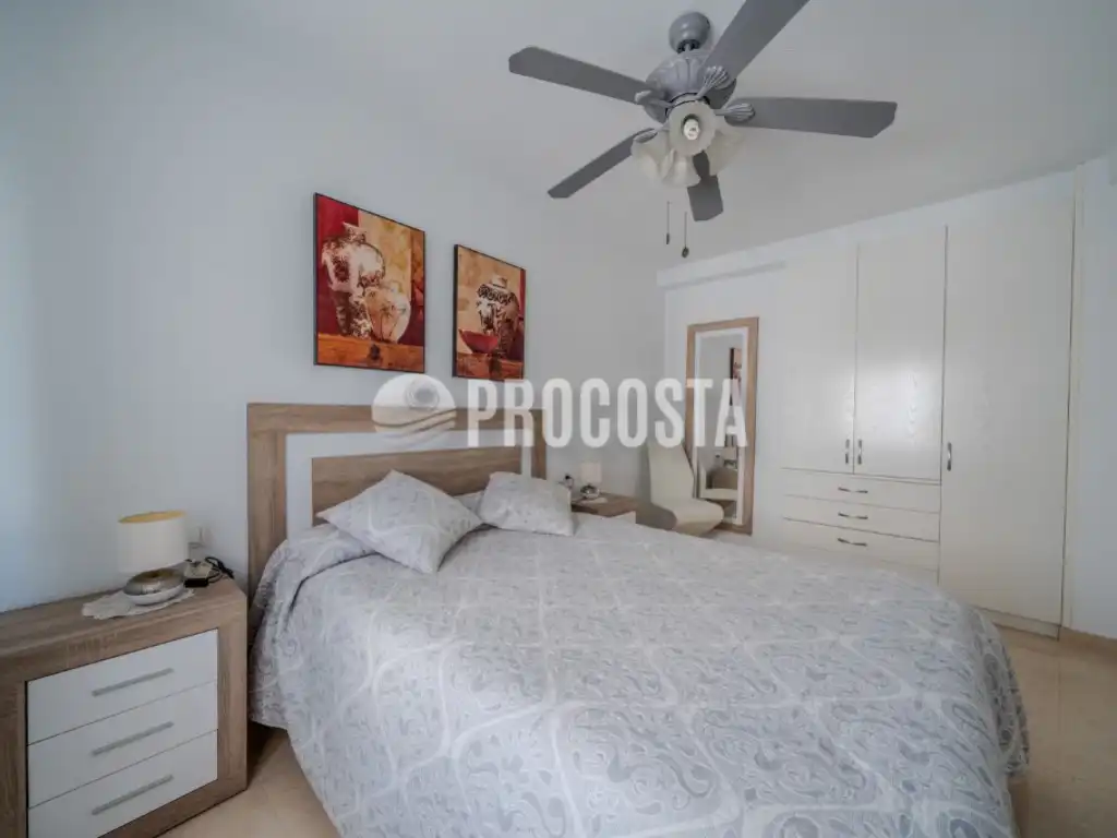 Habitación de Piso en venta en Almuñécar con Terraza y Internet