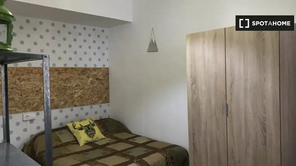 Room in Casco Vello