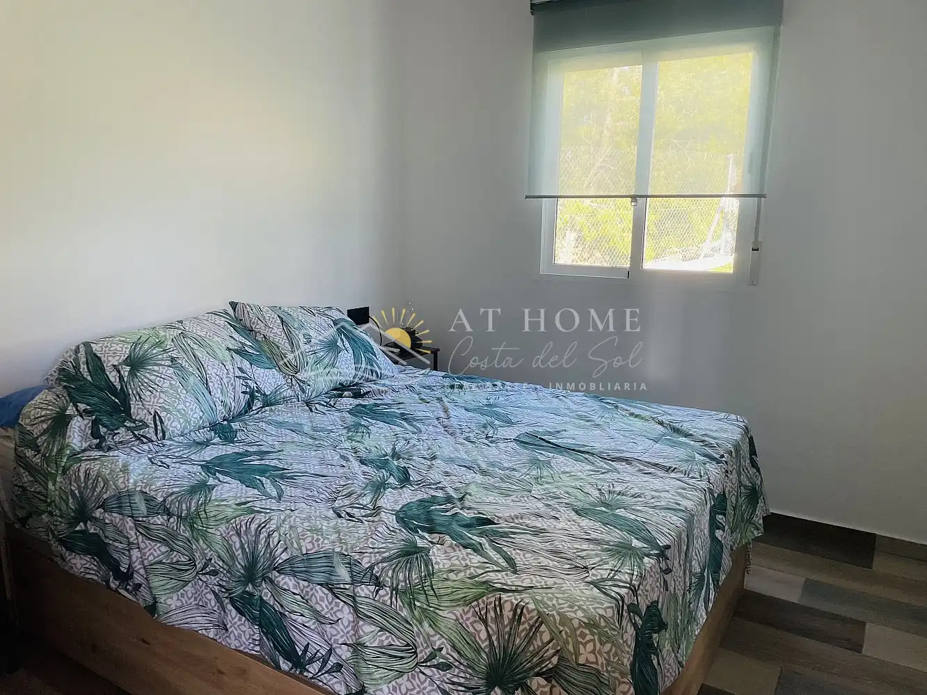 Habitación de Apartamento de alquiler en Nerja con Terraza y Piscina