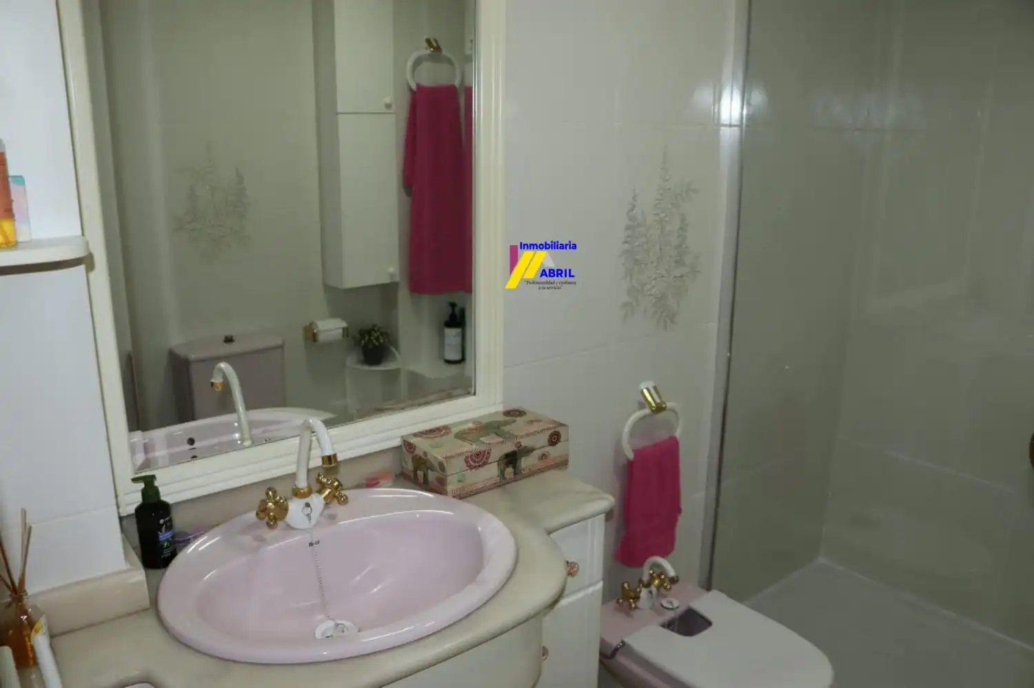 Bany de Pis en venda en Catarroja amb Aire condicionat, Terrassa i Balcó