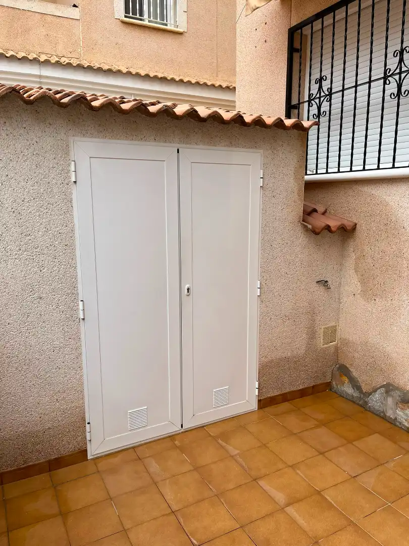 Casa adosada en venta en Los Alcázares con Aire acondicionado, Jardín privado y Terraza