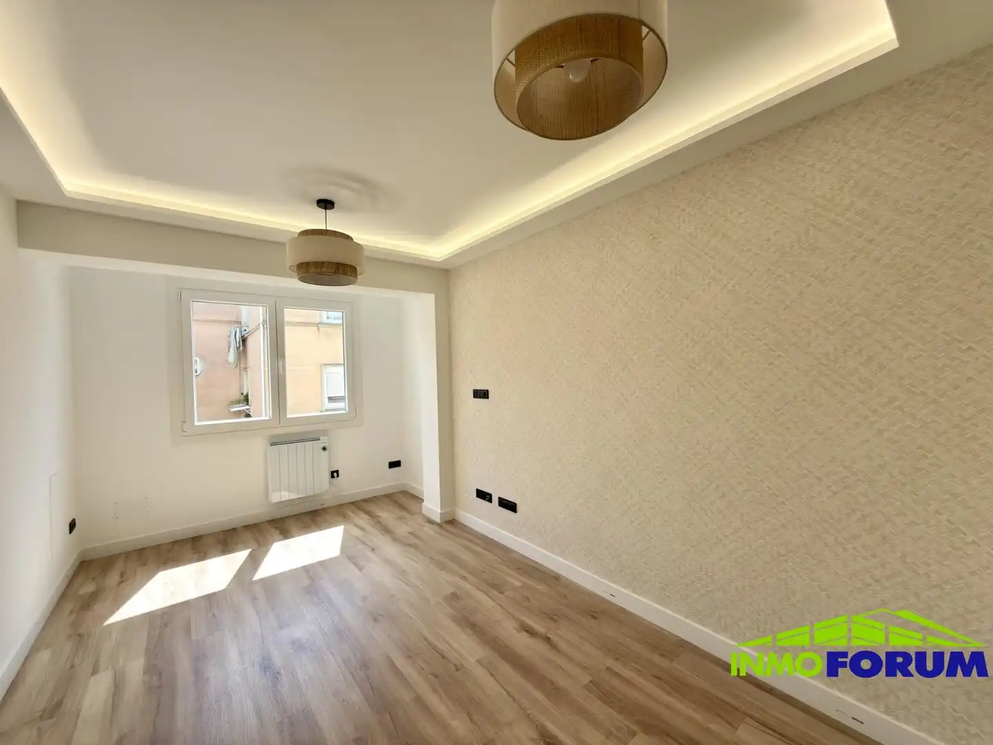 Piso en venta en A Coruña Capital  con Calefacción y Trastero