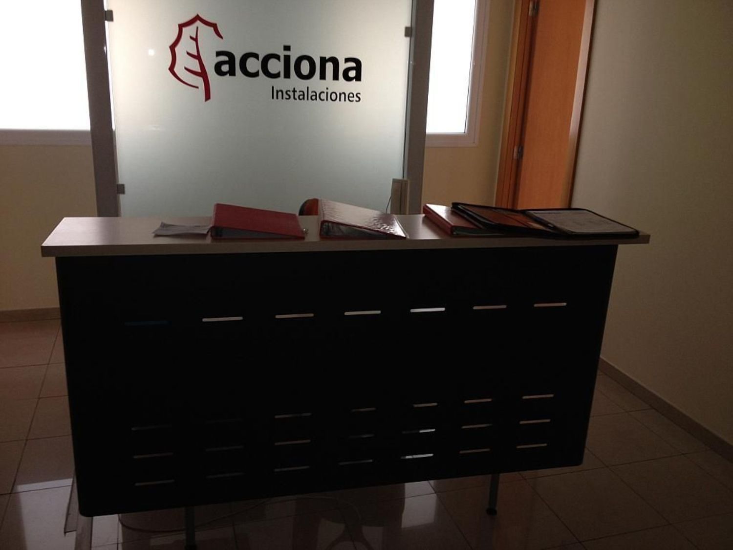 Oficina de lloguer en  Sevilla Capital amb Aire condicionat i Calefacció