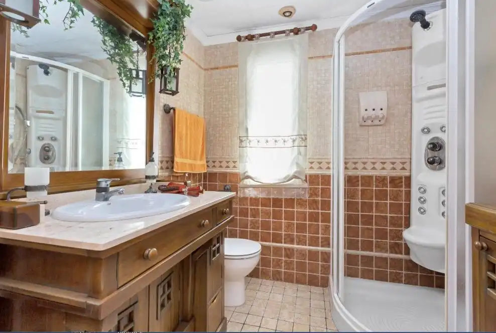 Baño de Dúplex en venta en Torrevieja con Aire acondicionado, Calefacción y Terraza