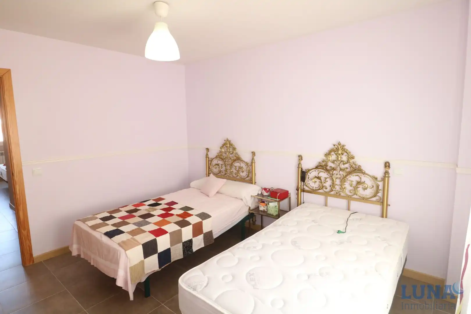 Schlafzimmer von Wohnung zum Verkauf in Parla mit Klimaanlage und Heizung