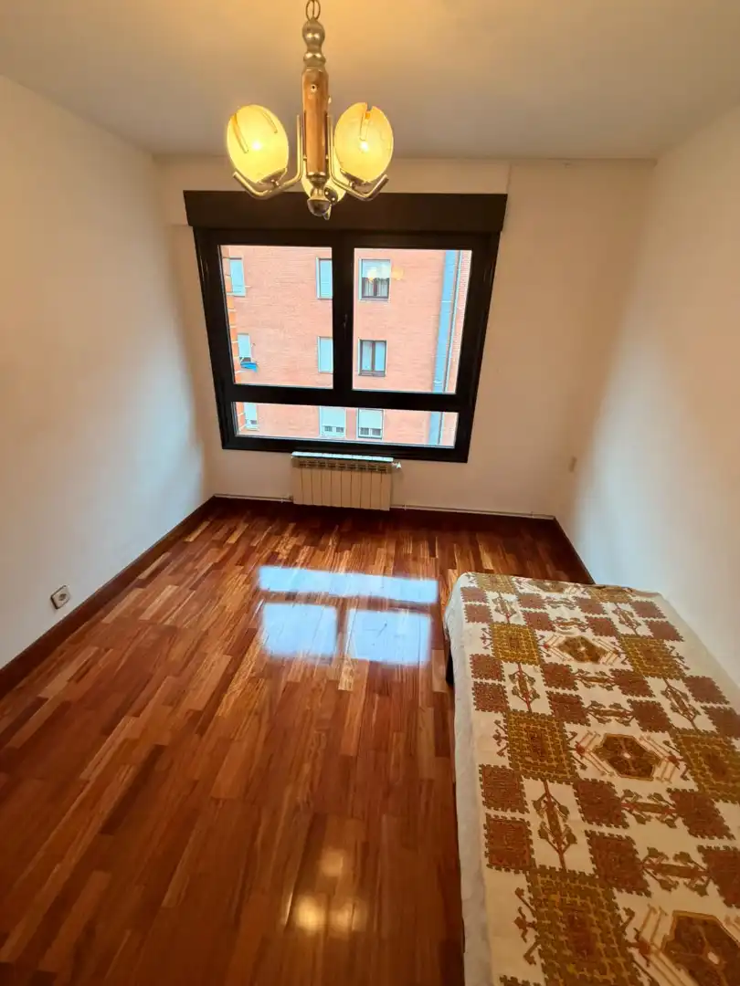 Bedroom of Flat for sale in Cruces