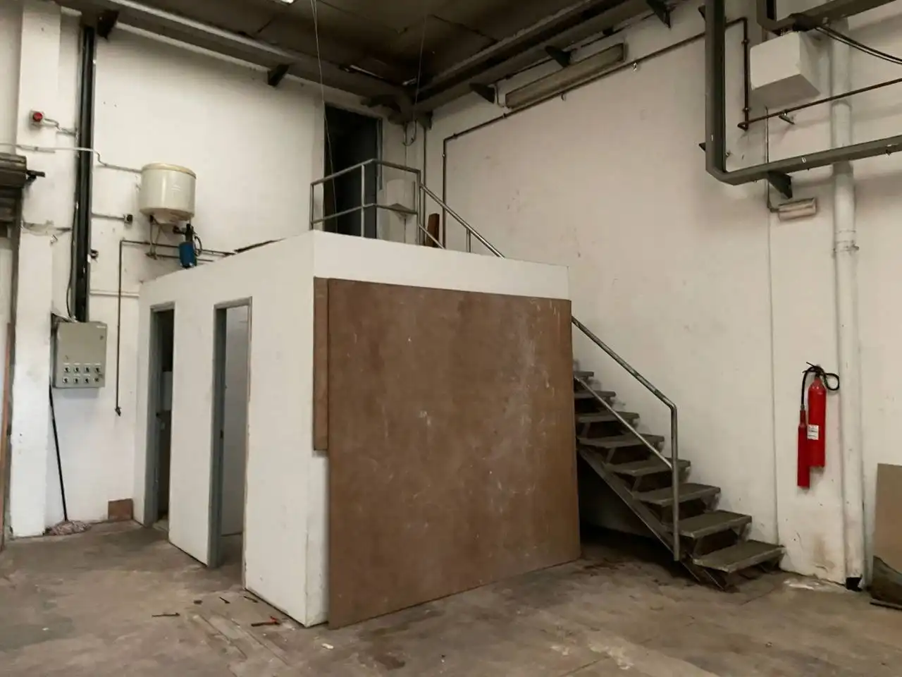 Nave industrial de alquiler en Vic con Alarma
