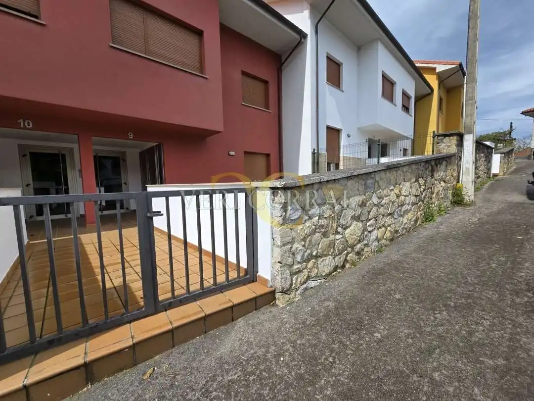 Vista exterior de Apartament en venda en Llanes amb Calefacció i Traster