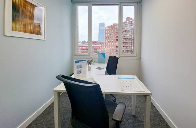 Oficina en Alquiler en Avenida Madariaga, 1 en San Pedro de Deusto - La Ribera
